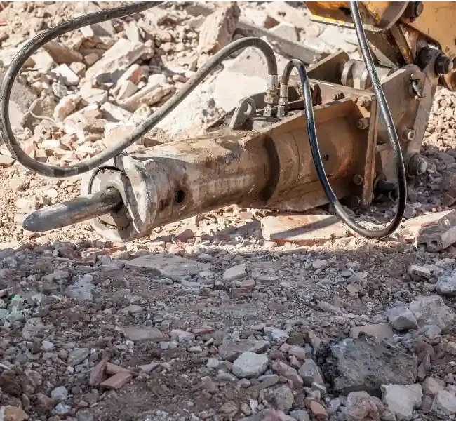 martello demolitore idraulico Impresa Messina Isola d'Elba